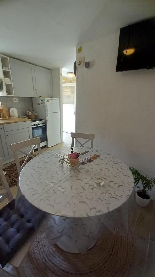 Apartman Niki, Medov Dolac - Lovrec Apartment Luaran gambar